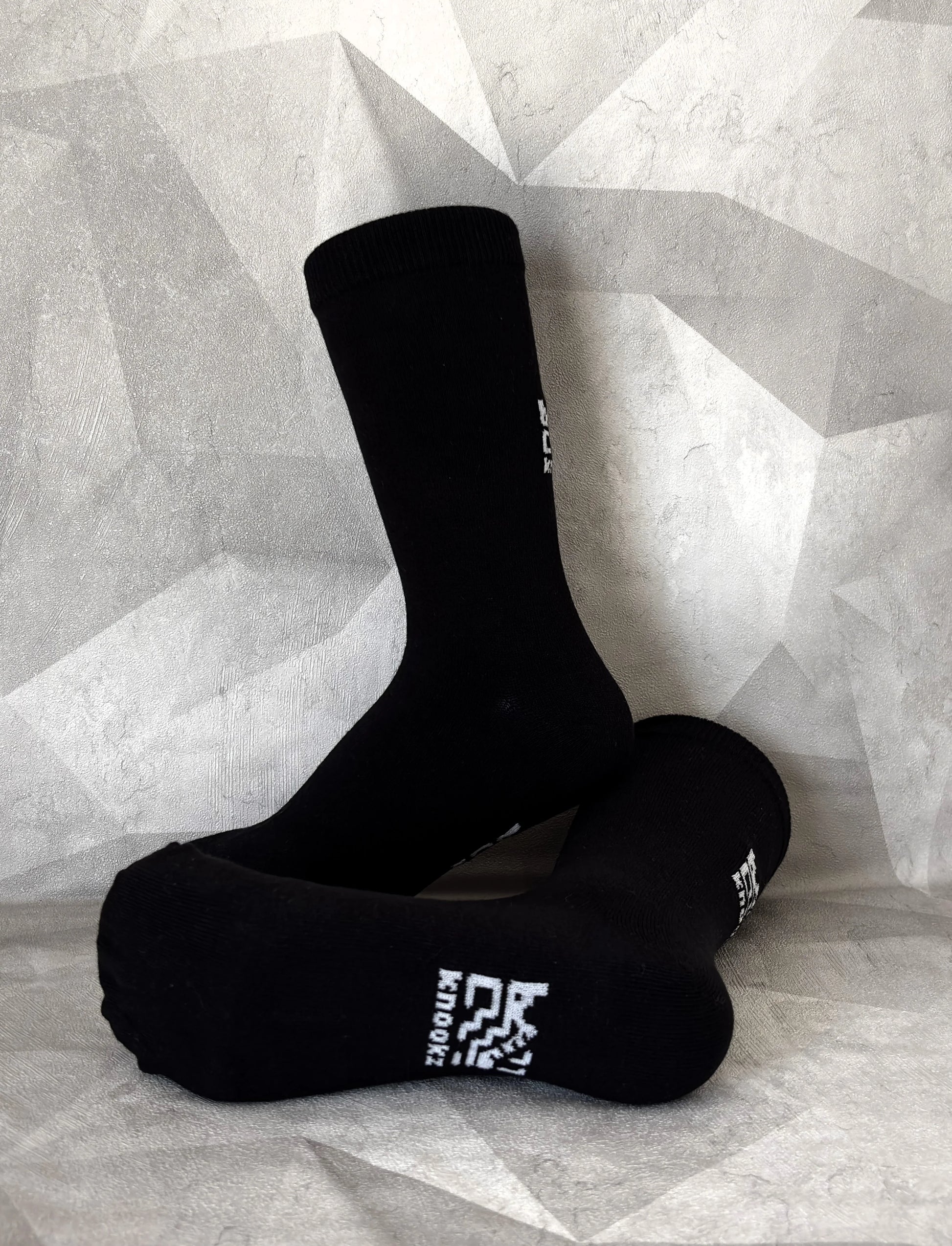 Knookz Murk hemp socks – classic black crew socks, minimalist style, durable and eco-friendly